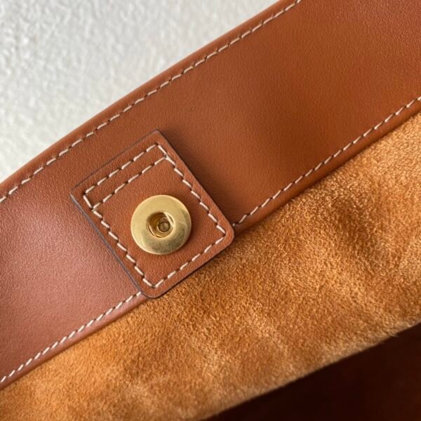CELINE SMALL BUCKET CUIR TRIOMPHE IN Smooth Calfskin