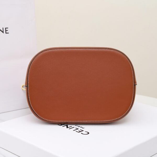 CELINE MEDIUM BUCKET LOUISE IN SMOOTH CALFSKIN