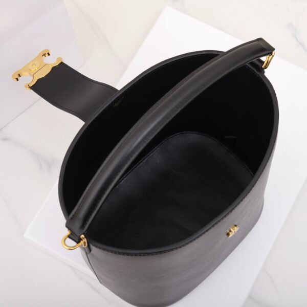 CELINE MEDIUM BUCKET LOUISE IN SMOOTH CALFSKIN