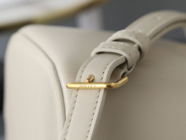 CELINE SMALL BUCKET LOUISE IN SMOOTH CALFSKIN