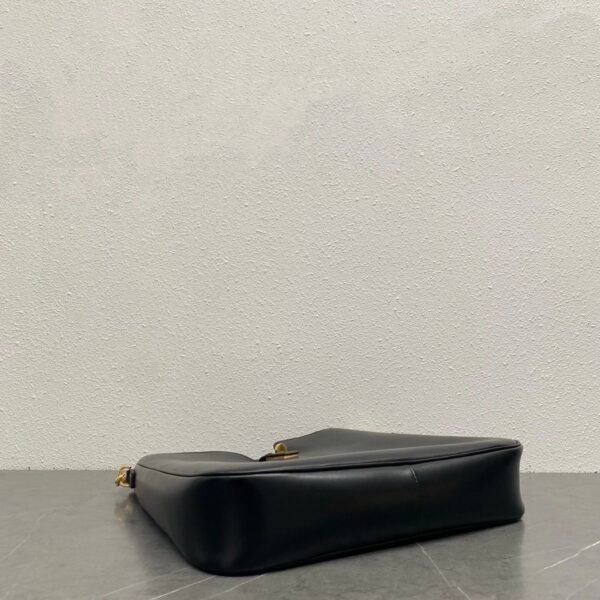 Celine MEDIUM CAMILLE 16 SOFT BAG IN SMOOTH CALFSKIN