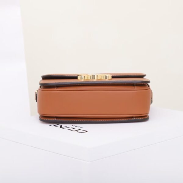 Celine TEEN TRIOMPHE BAG IN Natural Calfskin