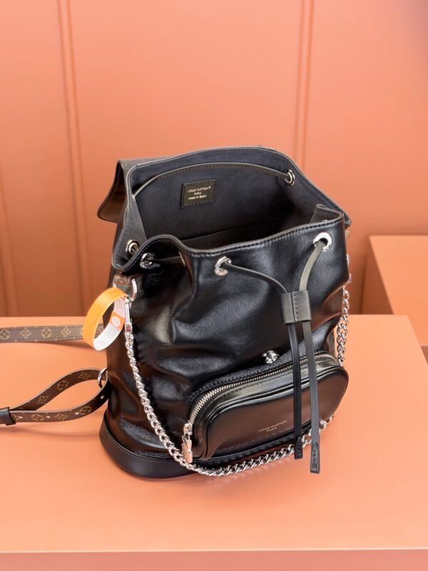 LOUIS VUITTON Montsouris Vibe PM M12587