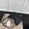 GG EMBLEM medium shoulder bag