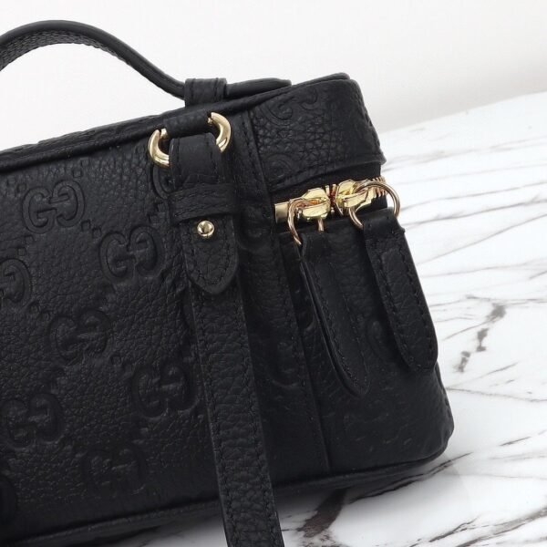 GG EMBLEM SMALL BAG