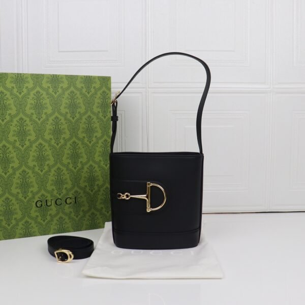 GUCCI 73 series small bucket bag