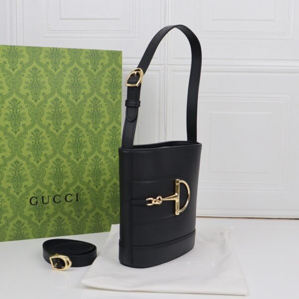 GUCCI 73 series small bucket bag