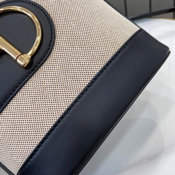 GUCCI 73 series small bucket bag