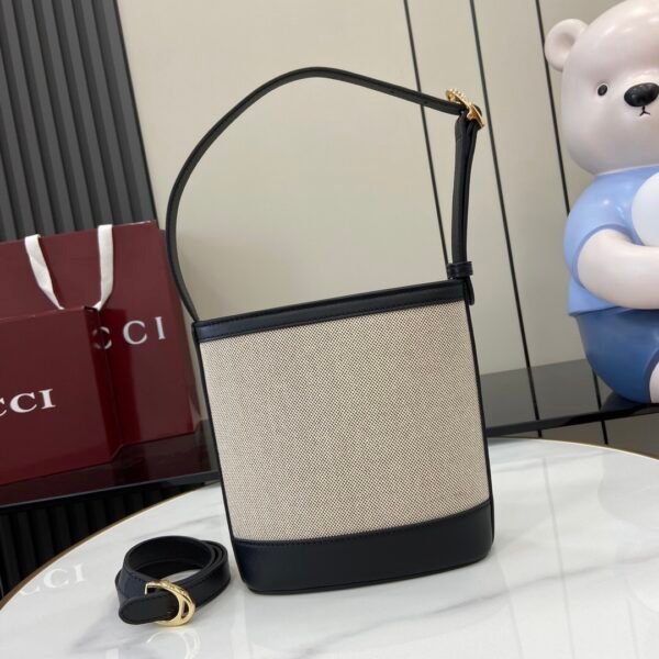 GUCCI 73 series small bucket bag