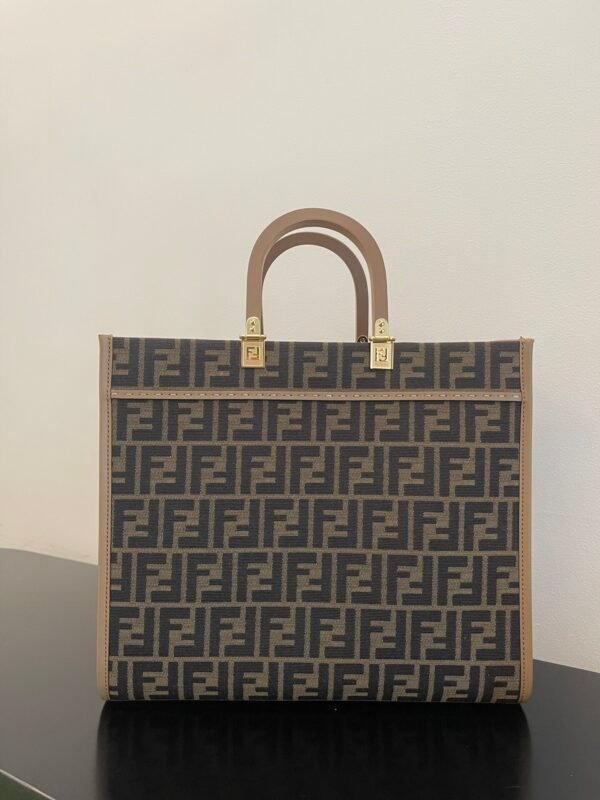 Fendi Sunshine Medium