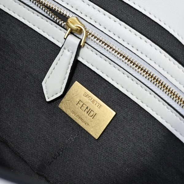Fendi Baguette