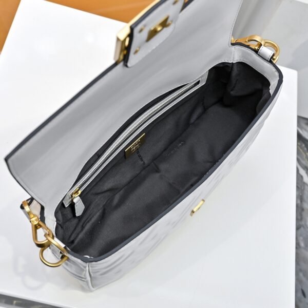 Fendi Baguette