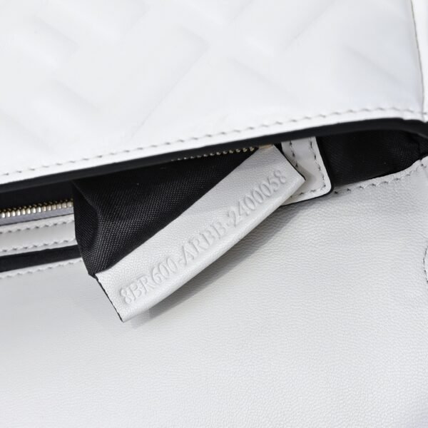 Fendi Baguette