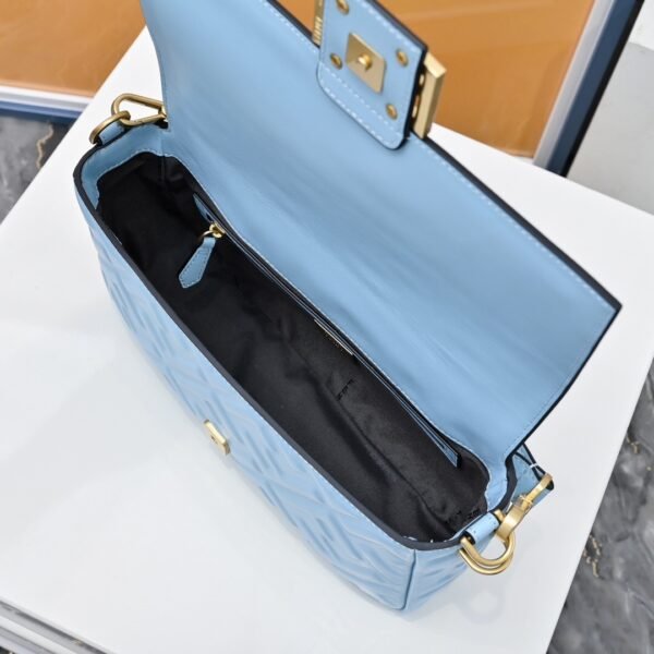 Fendi Baguette