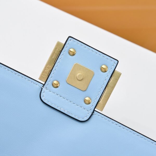 Fendi Baguette