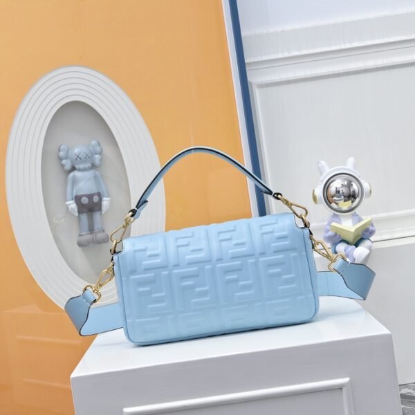 Fendi Baguette
