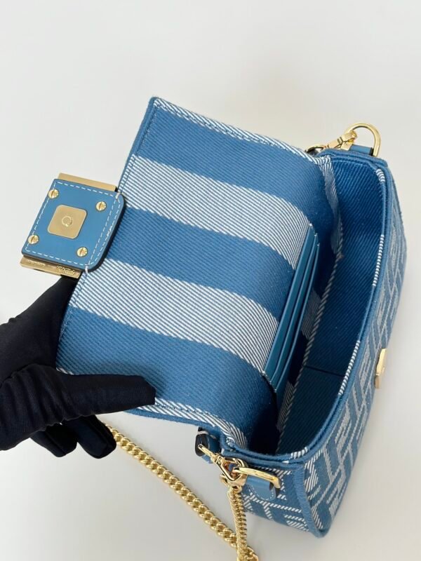 Fendi Baguette