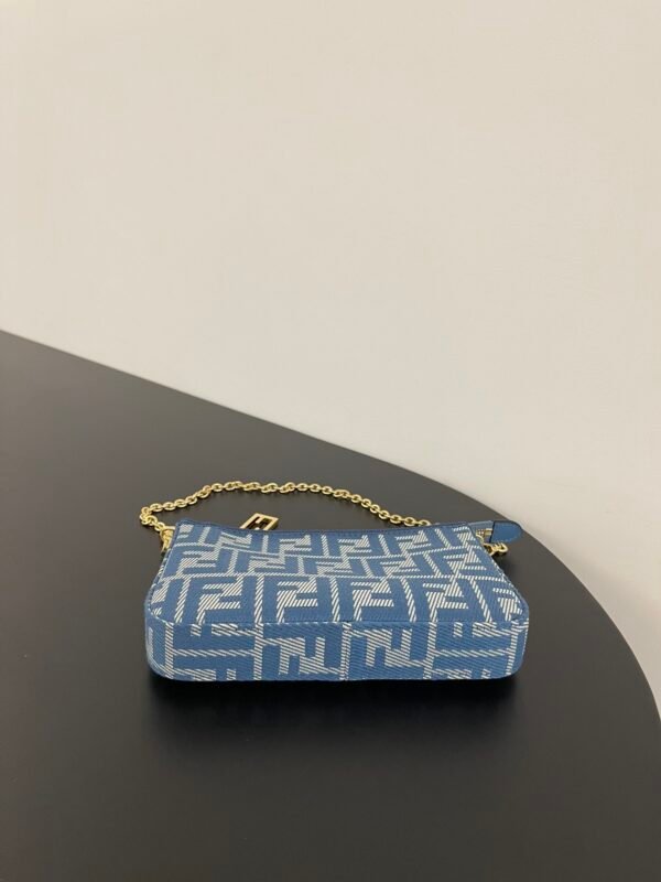 Baguette Pouch