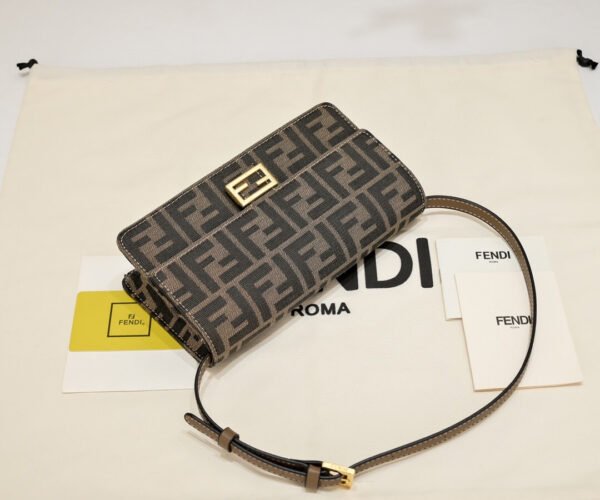 Wallet On Chain Baguette