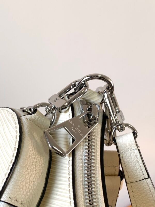 LOUIS VUITTON Marellini M20999