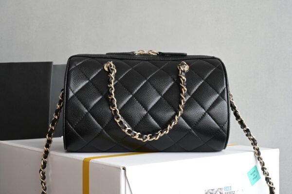 CHANEL Classic chain bag Shiny grained calfskin and gold-tone metal Bowling Bag Black