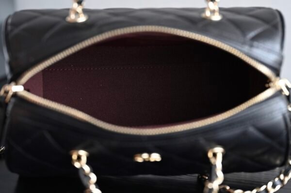 CHANEL Classic chain bag Shiny grained calfskin and gold-tone metal Bowling Bag Black