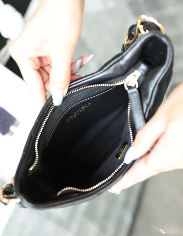 Chanel 22K hobo underarm bag Black Lambskin
