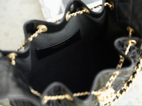 CHANEL 25 Calfskin Hobo Bag Small Handbag