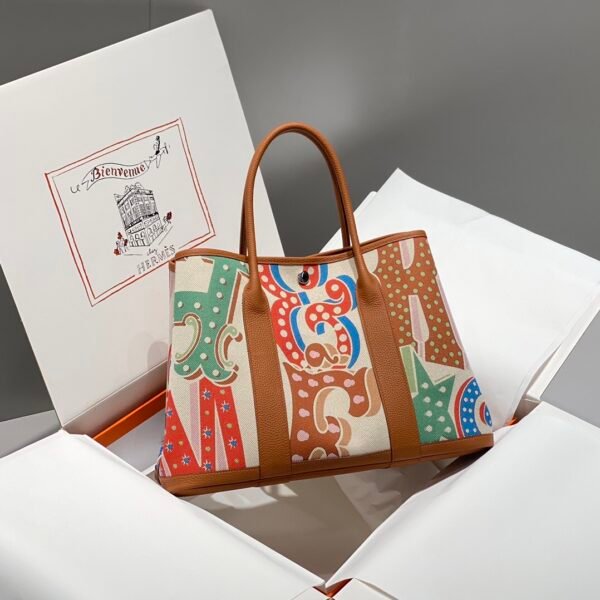 GARDEN PARTY 36 Tote