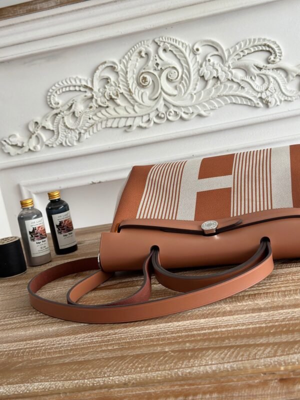 Herbag 31 H Vibration Handbag