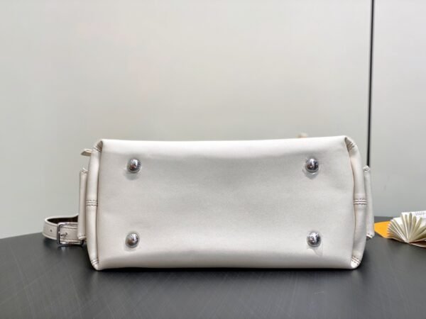 Louis Vuitton CarryAll Cargo Vibe PM M12919