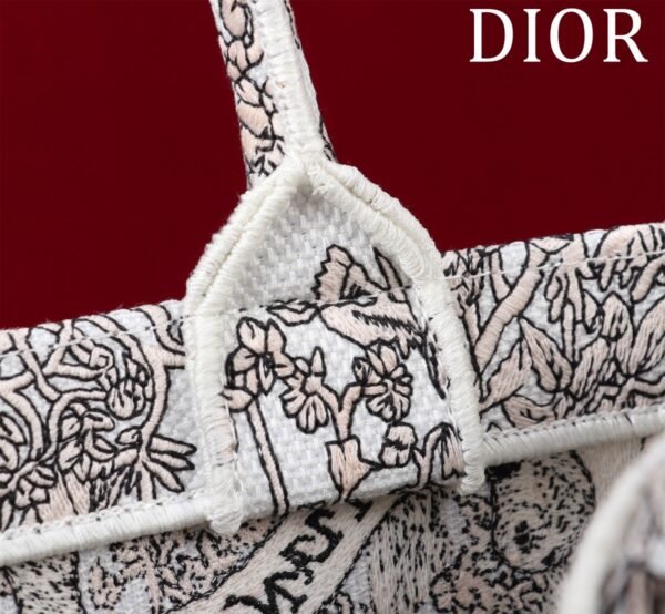 Medium Dior Book Tote