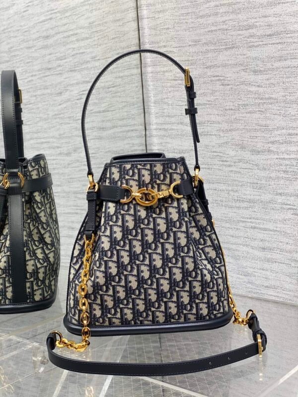 Medium C'est Dior Bag
