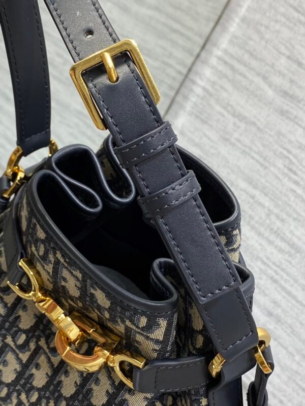 Medium C'est Dior Bag