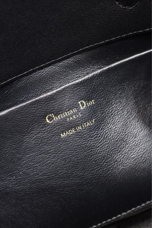 Medium Dior Toujours Vertical Tote Bag