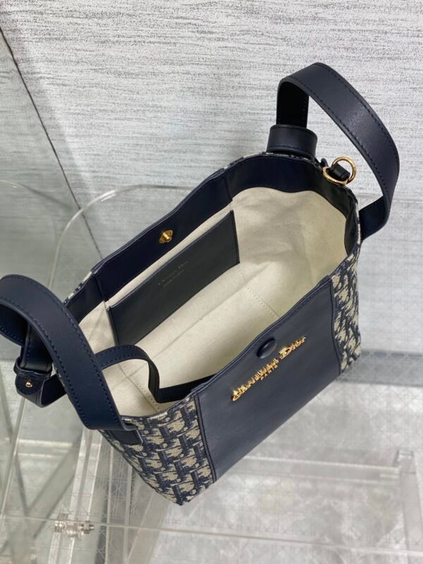Small Signature Bucket Bag Blue Dior Oblique Jacquard