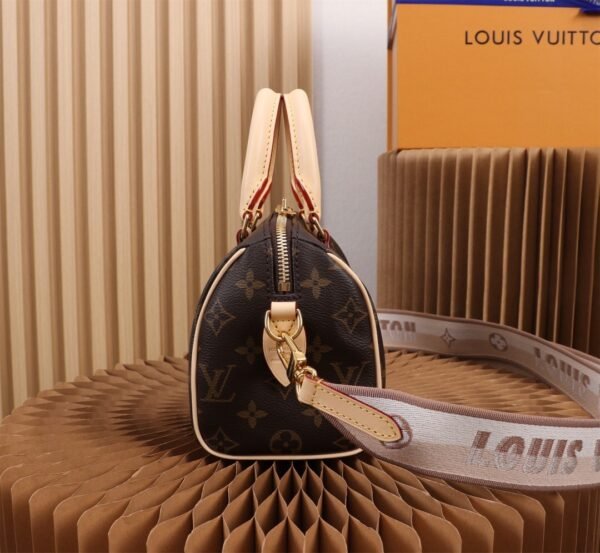 LOUIS VUITTON Speedy Bandoulière 20 M46222
