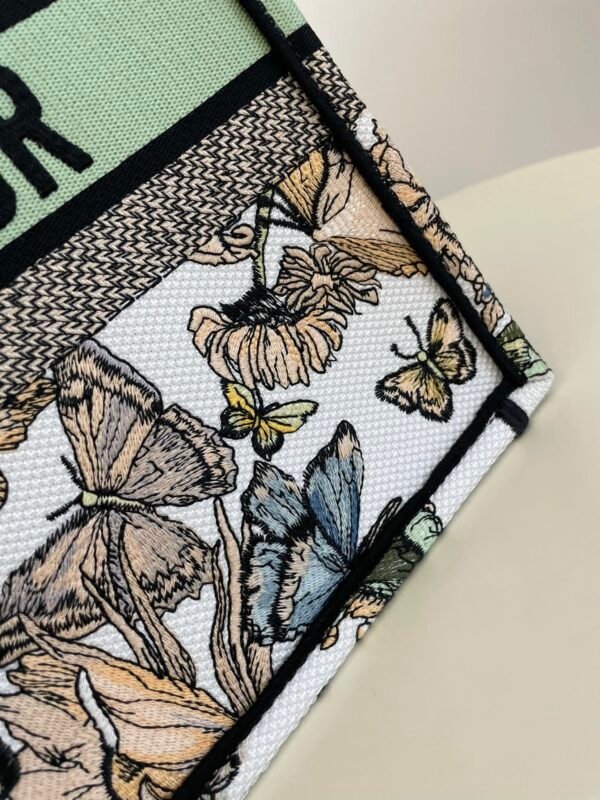 Medium Dior Book Tote