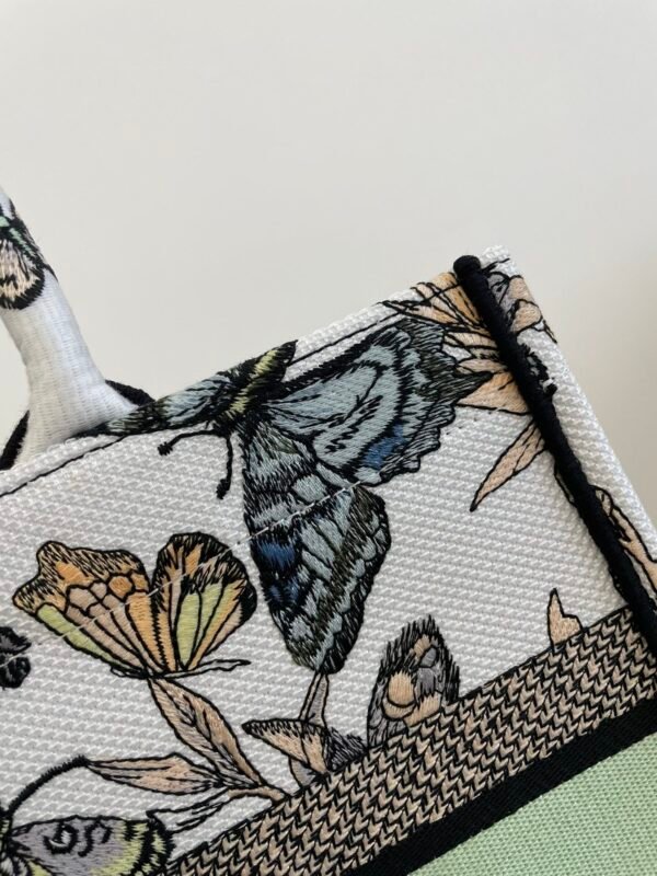 Medium Dior Book Tote