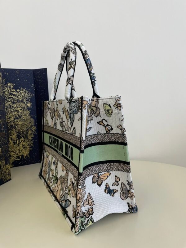 Medium Dior Book Tote