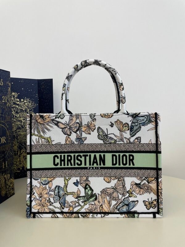 Medium Dior Book Tote