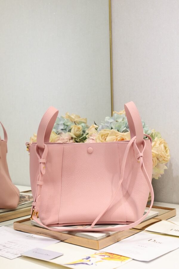 Dior Medium Signature Bucket Bag Pink Grained Calfskin