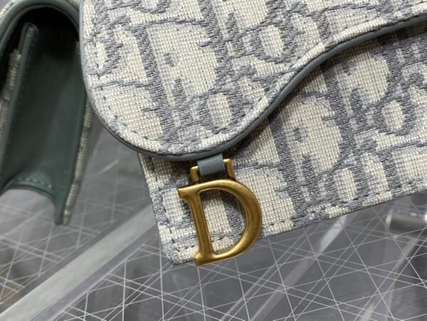 Saddle Bloom Card Holder