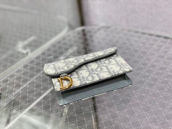 Saddle Bloom Card Holder