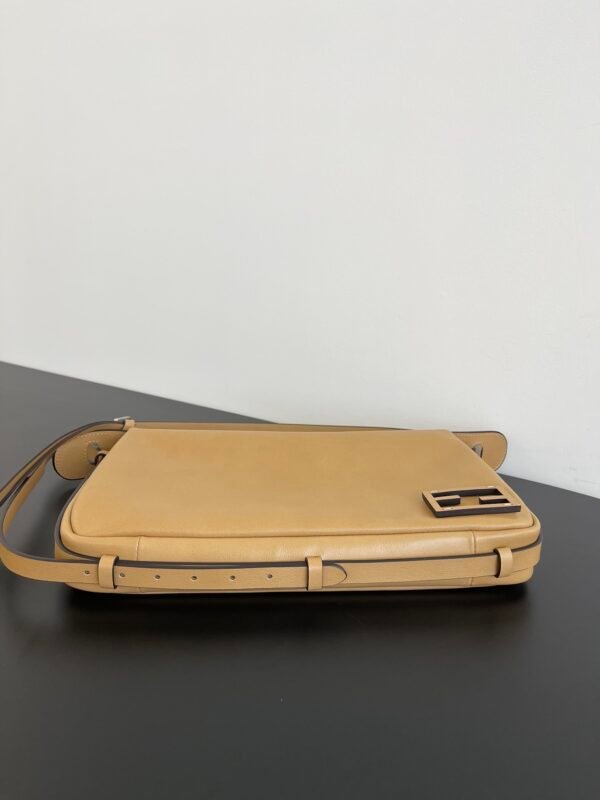 SIMPLY FENDI MEDIUM