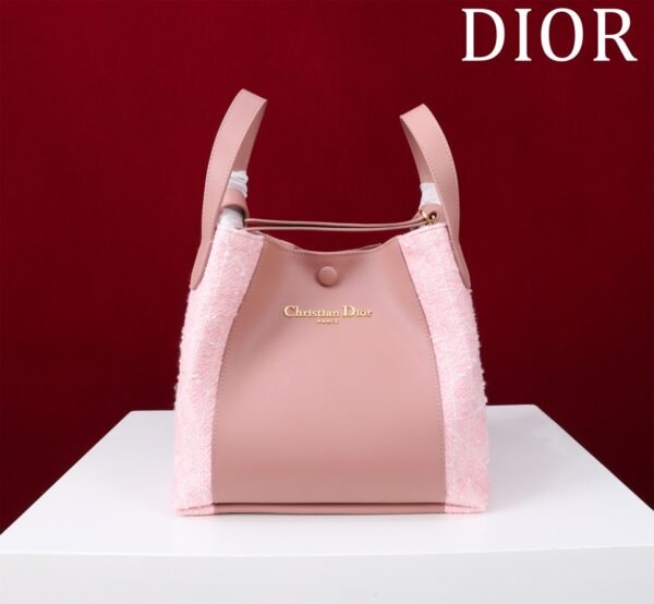 Dior Medium Signature Bucket Bag Pink