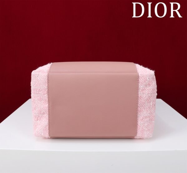Dior Medium Signature Bucket Bag Pink