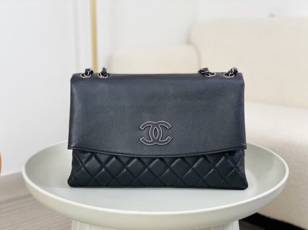 Chanel A07095 Beige Flap Chain Shoulder Bag and Crossbody Bag