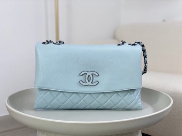 Chanel A07095 Beige Flap Chain Shoulder Bag and Crossbody Bag