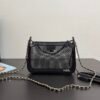Clutch With Chain Mesh Shiny Lambskin & Gold-Tone Metal Black
